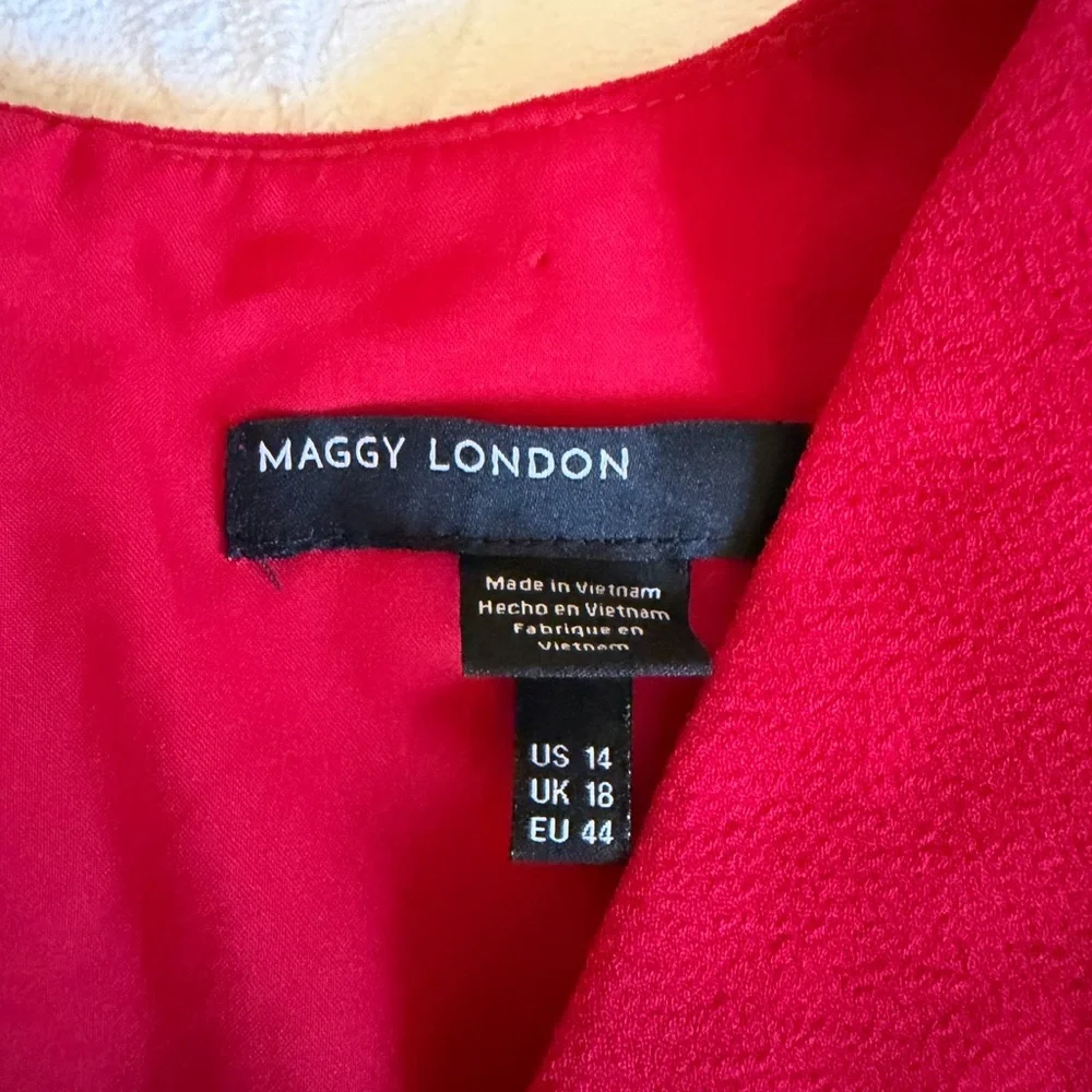 Maggy London Vibrant Red Long Sleeve Dress - Picture 5 of 7